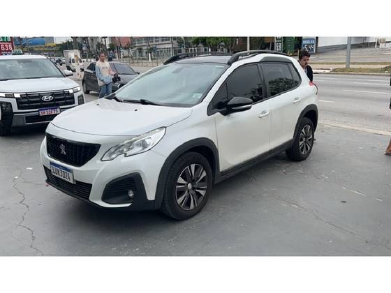 PEUGEOT 2008 1.6 16V THP FLEX GRIFFE 4P AUTOMÁTICO